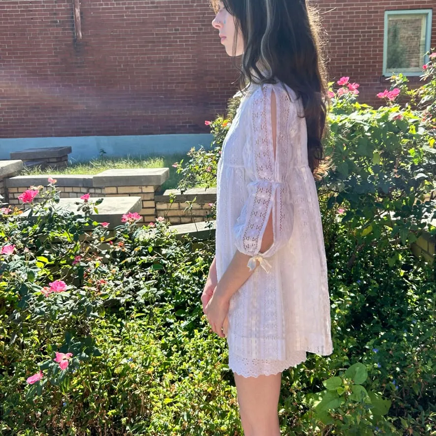 1960s/1970s Growing girl lace dress
