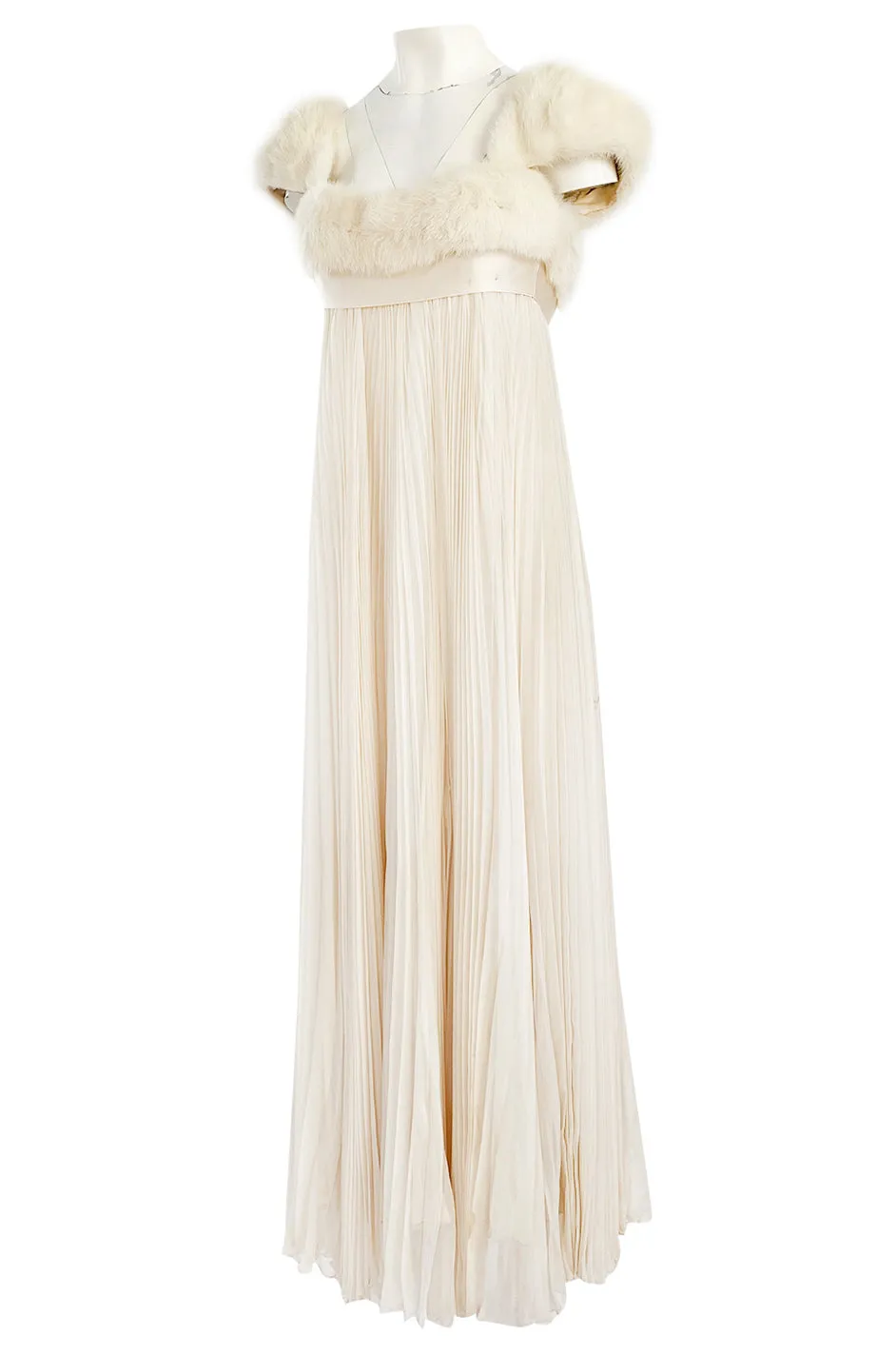 1964 Sarmi Ivory Knife Pleated Silk Chiffon Dress w Cream Mink Bodice & Silk Ribbon Detail