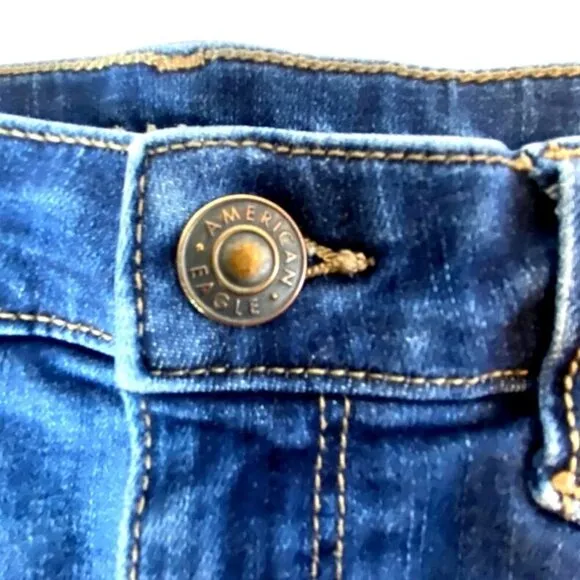 American Eagle Womens Ne(X)t Level Stretch Frayed Hem Denim Shorts Size 8