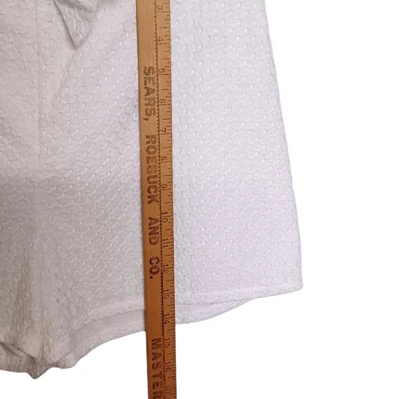 BEBE Ivory White Tie Back Soft Diamond Geometric Print Lined Shorts 6 NWT