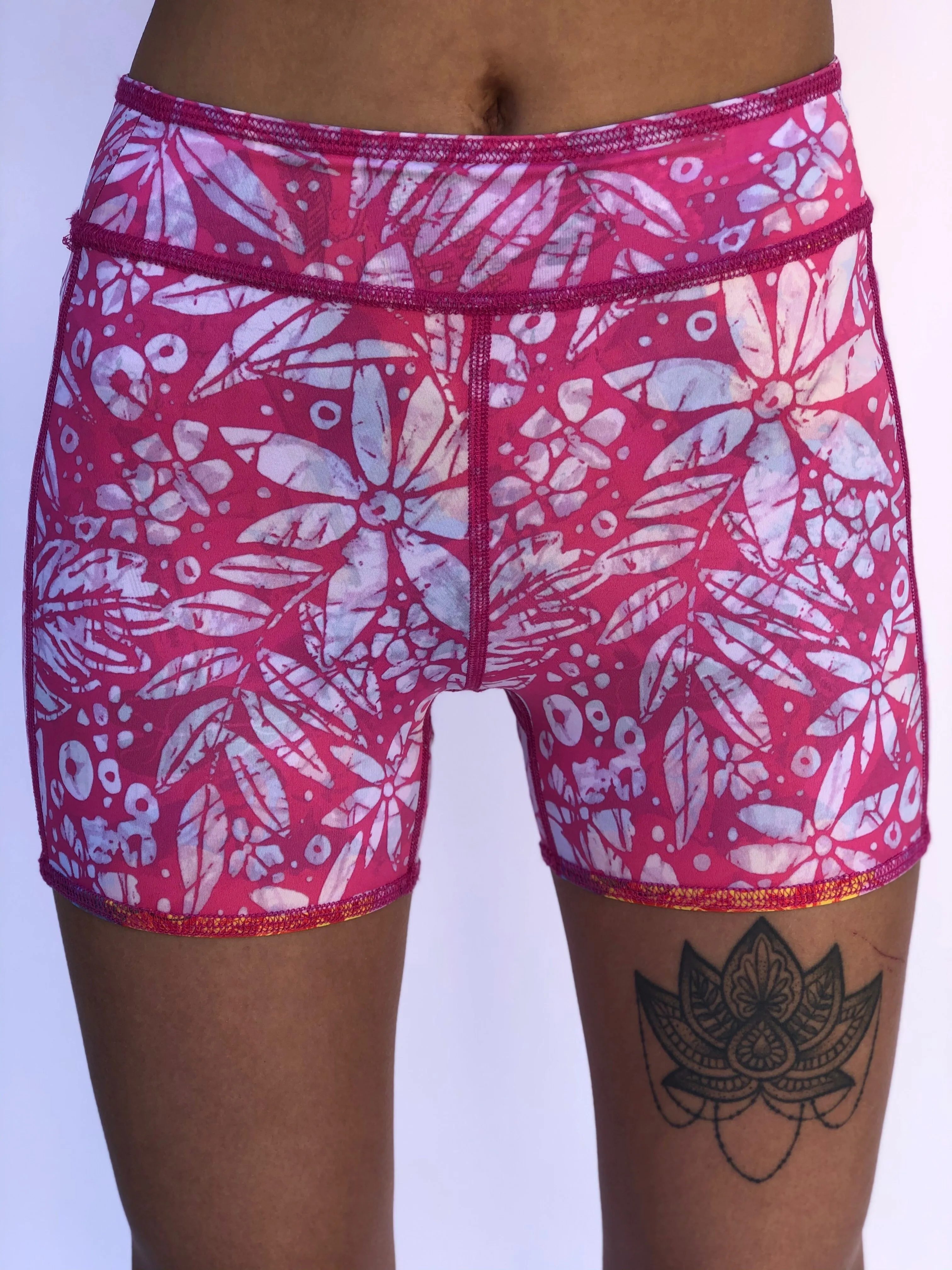 BIKE SHORTS VINTAGE PINK HAWAII/PINK BATIK