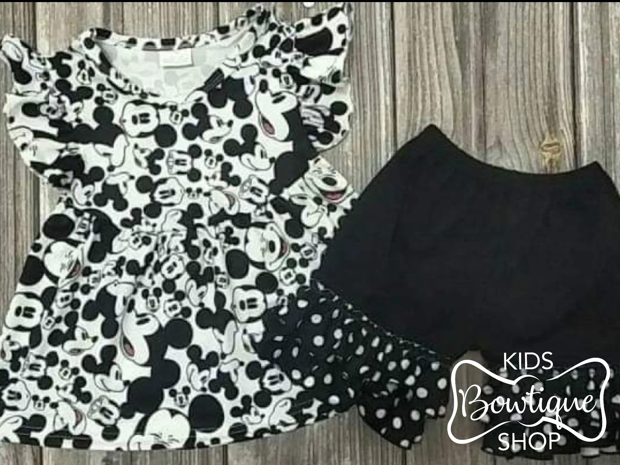 Black and White Vintage Short Set
