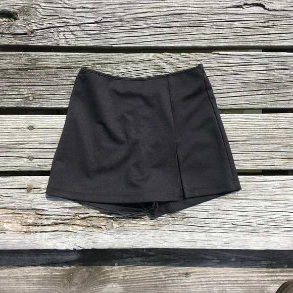 Black skort skirt shorts L large