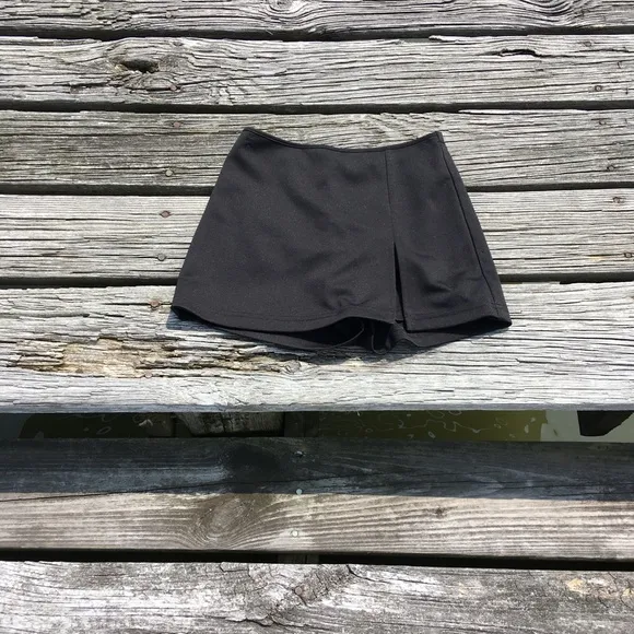 Black skort skirt shorts L large