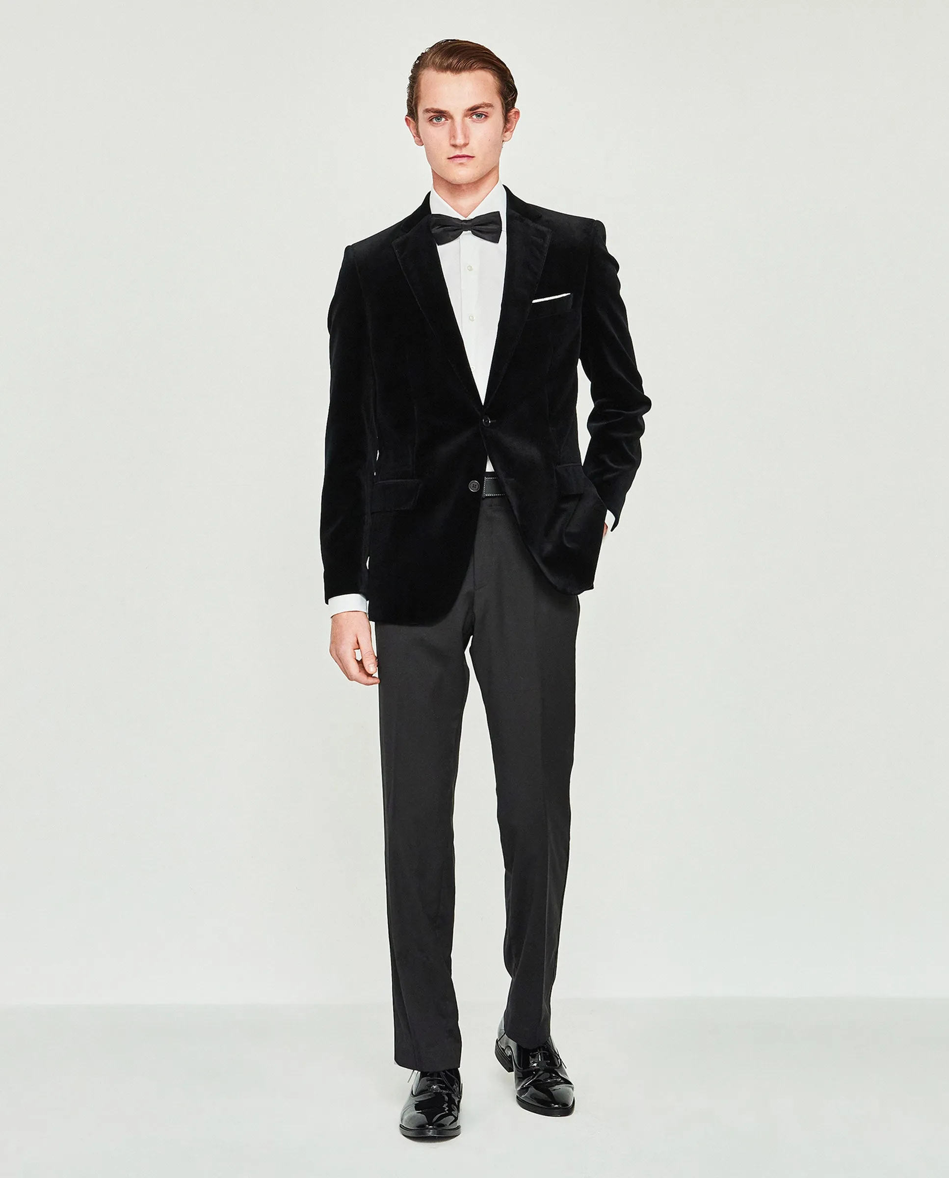 Blazer regular fit terciopelo negro