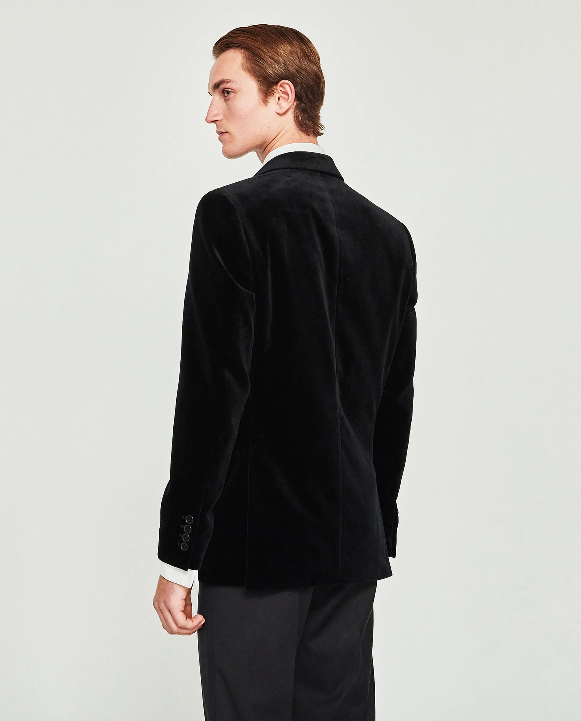 Blazer regular fit terciopelo negro