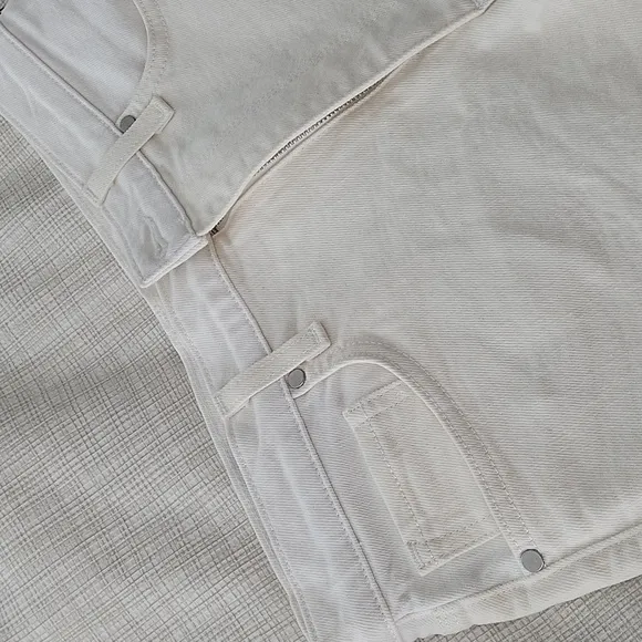 BLDWN cream/white high rise shorts NWT