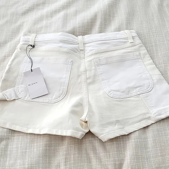 BLDWN cream/white high rise shorts NWT