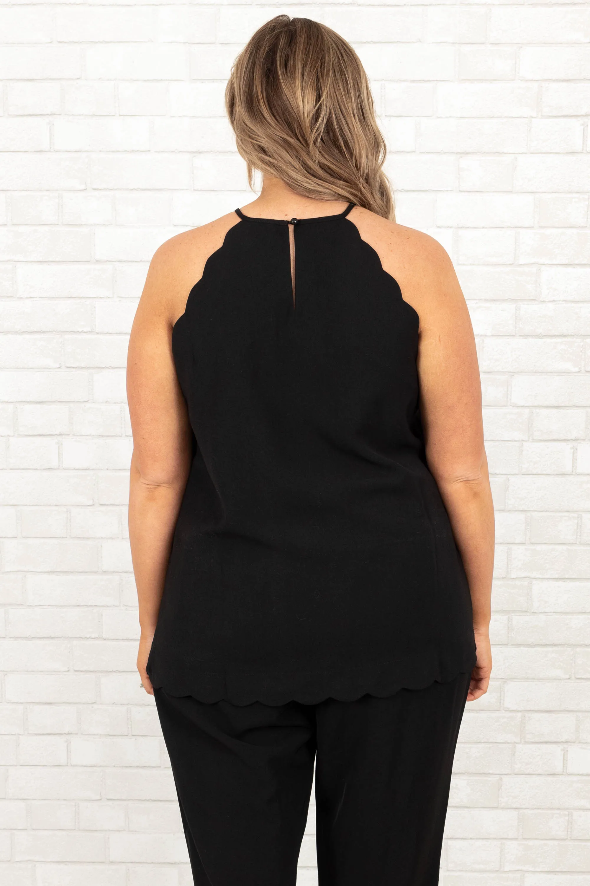 Catch Me At The Chateau Tank, Black