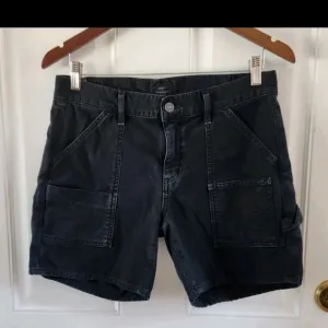 Citizens of Humanity Vintage Black Leah Loose Cargo Shorts Womens Size 27