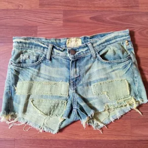Current Elliott Distressed Fringe Patch Cutoff Denim Jean Shorts M New
