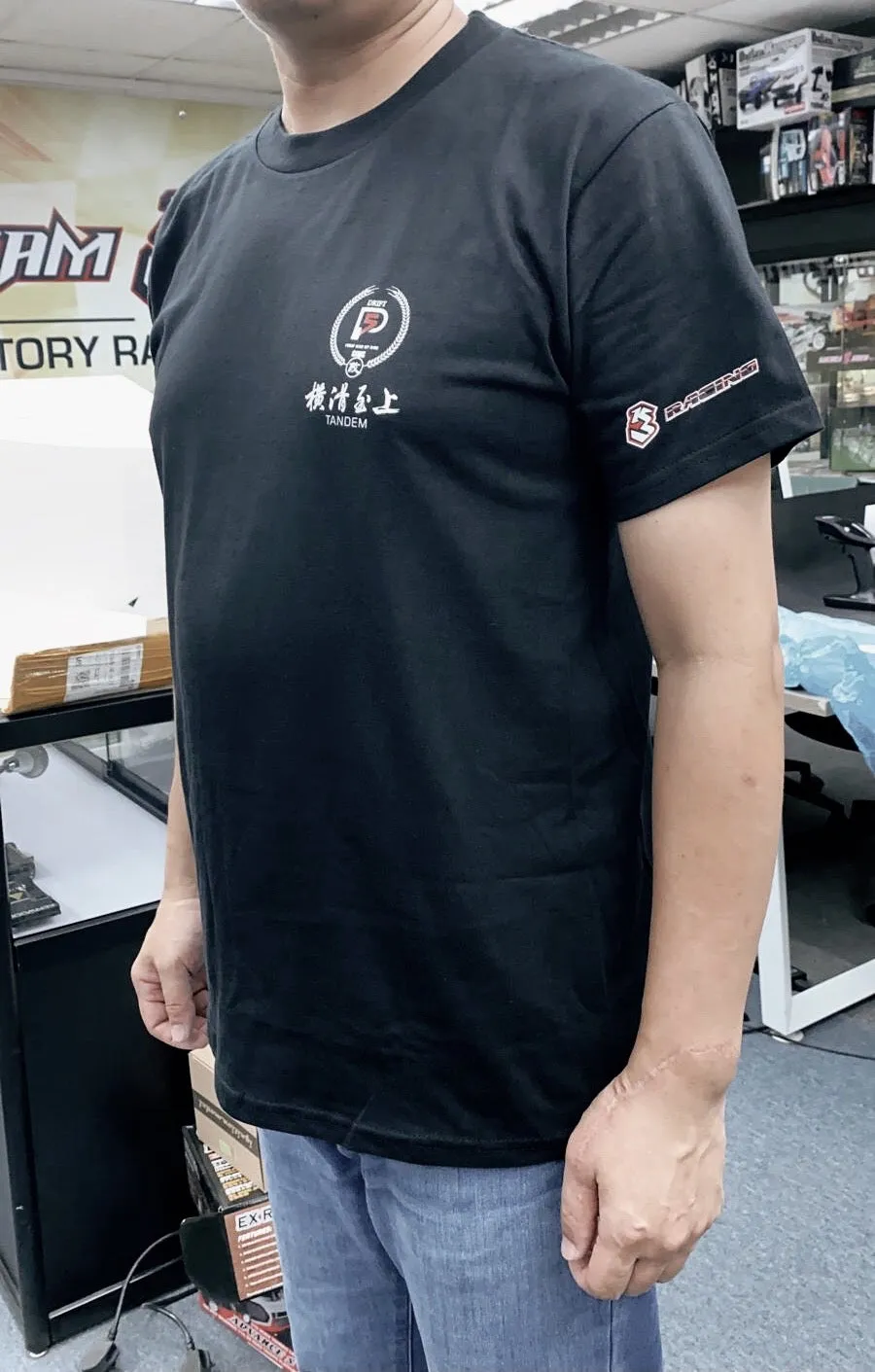 D5 橫滑至上 Tee (Limited Edition)
