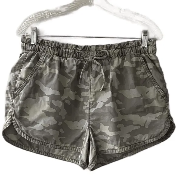 Drawstring Waist Camo Shorts Khaki Olive Camouflage American Eagle Size Medium