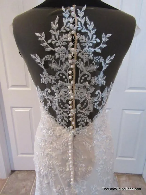 Essense of Australia D1910 size 10
