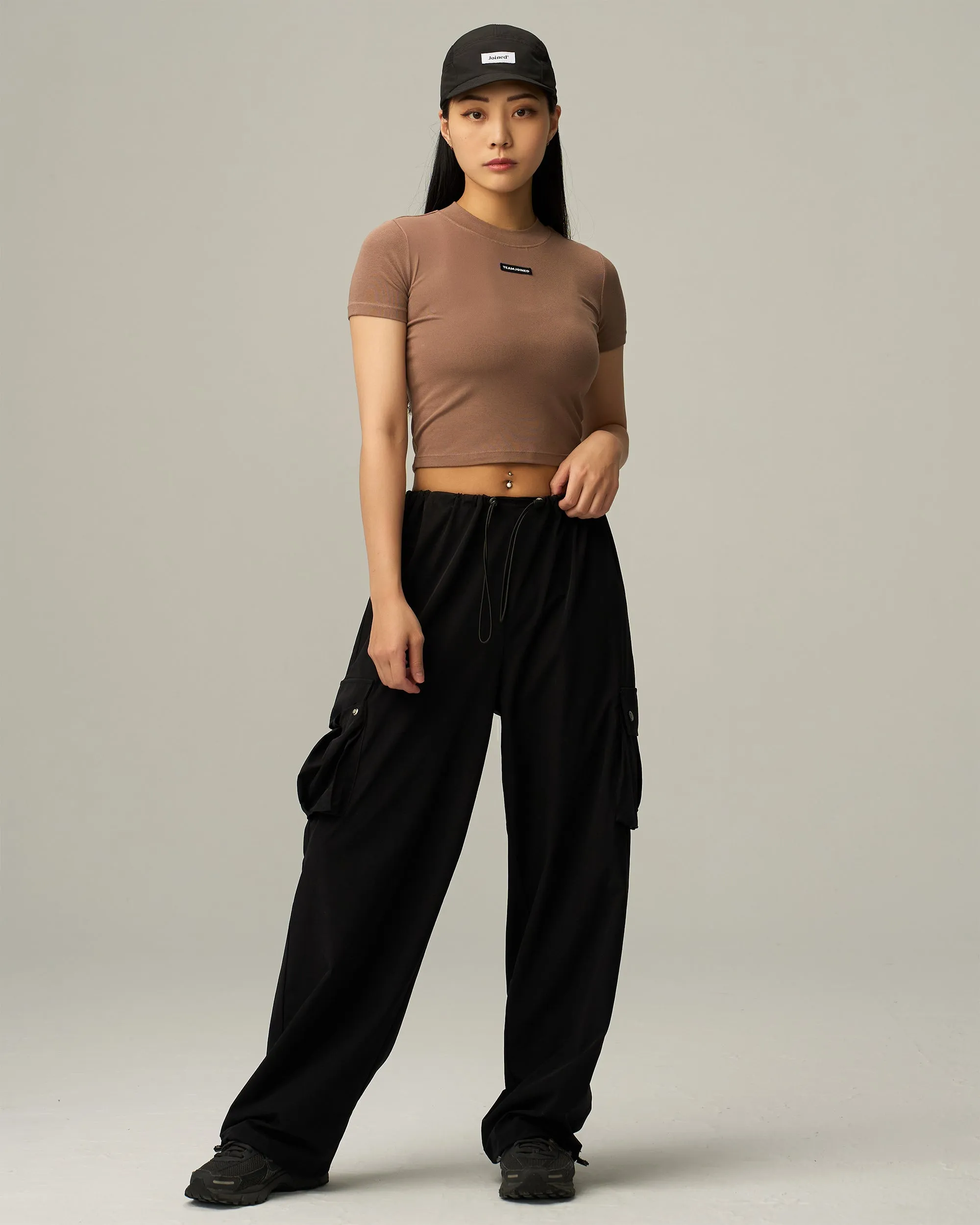 Everyday Label Mock Neck Crop Top