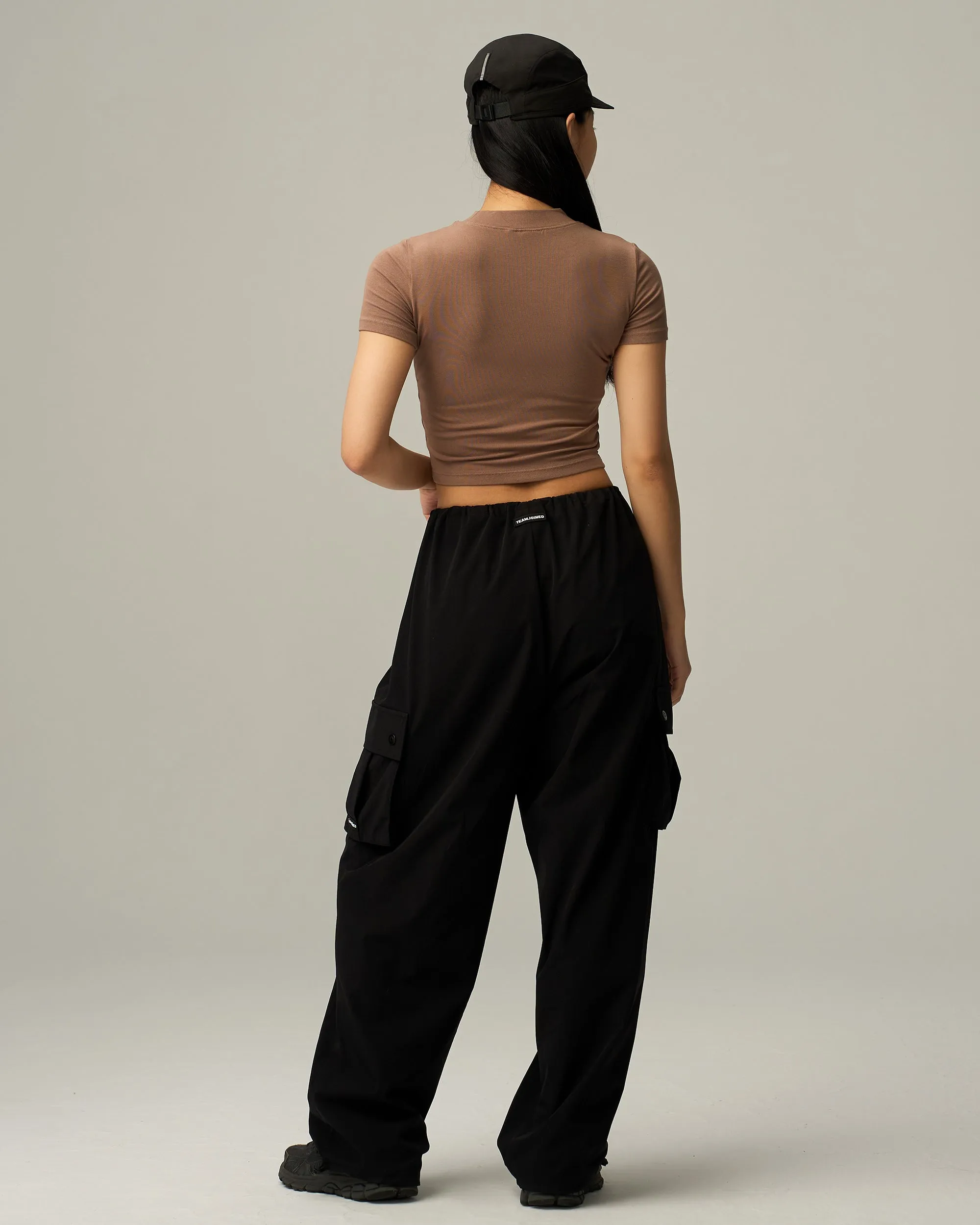 Everyday Label Mock Neck Crop Top