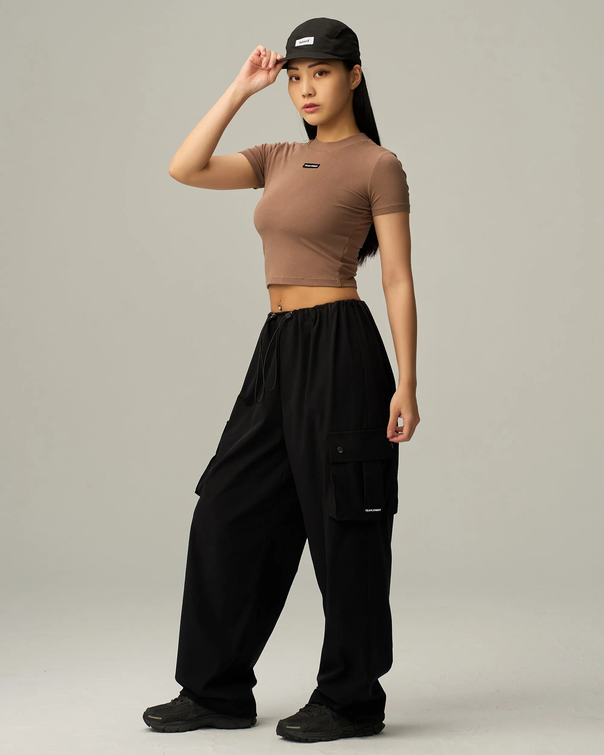Everyday Label Mock Neck Crop Top
