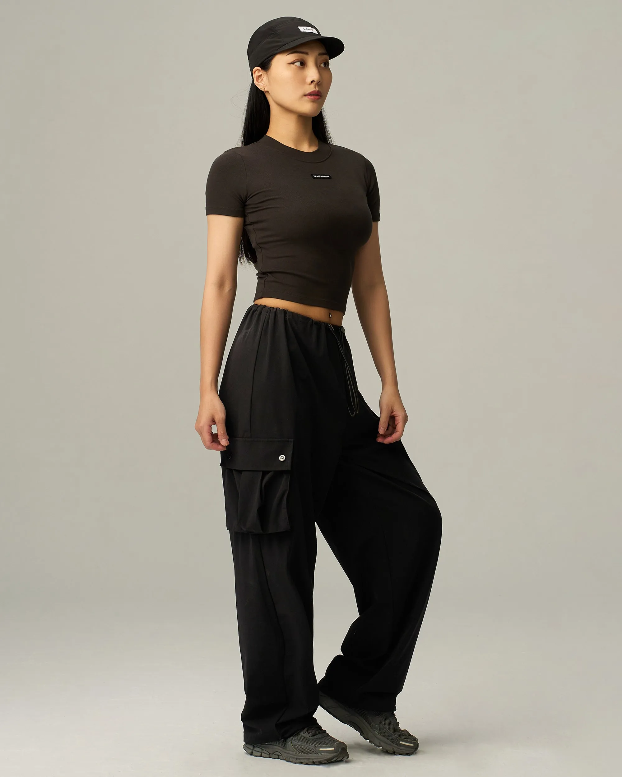 Everyday Label Mock Neck Crop Top