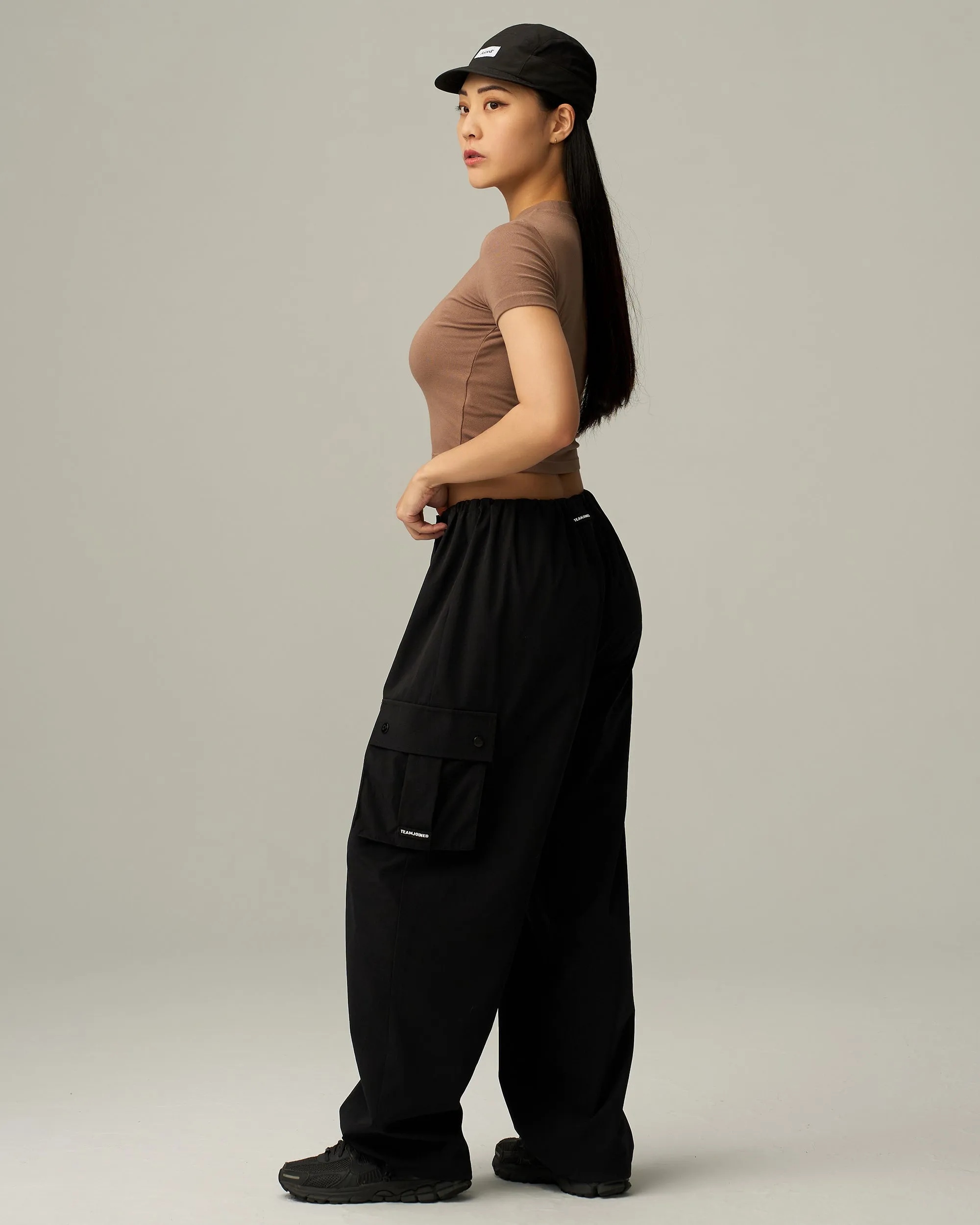 Everyday Label Mock Neck Crop Top