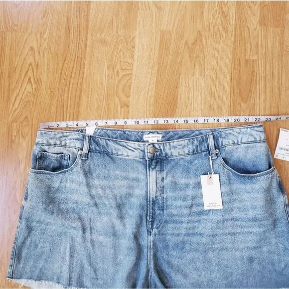 Good American Good ’90s Shorts sz 18