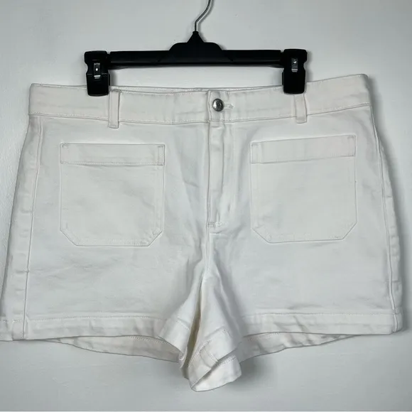 NWT J.CREW Sizes 4 and 14” Patch-Pocket Denim Shorts in White-