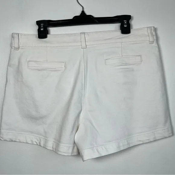 NWT J.CREW Sizes 4 and 14” Patch-Pocket Denim Shorts in White-