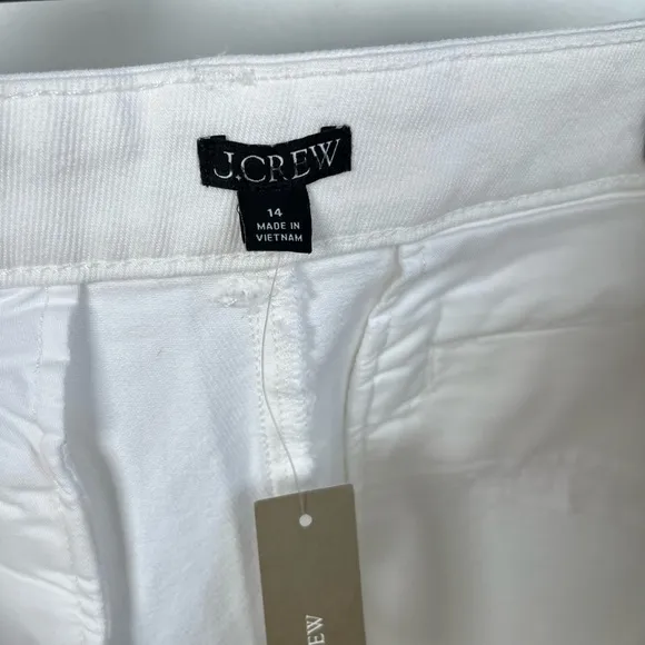 NWT J.CREW Sizes 4 and 14” Patch-Pocket Denim Shorts in White-