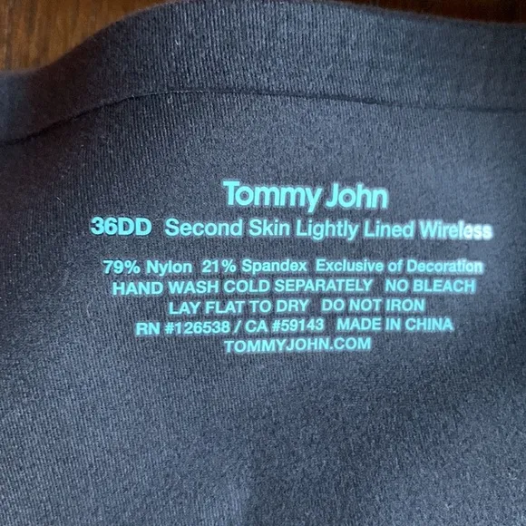 NWT Tommy John Second Skin Lightly Lined Wireless Bra