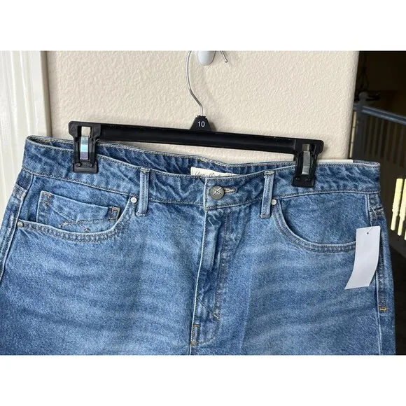 NWT Women’s Unpublished  Jessa-Boyish Denim Jean Short Size 31 #334