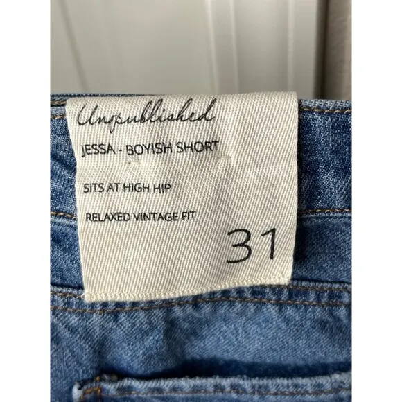 NWT Women’s Unpublished  Jessa-Boyish Denim Jean Short Size 31 #334