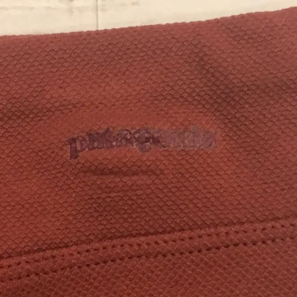 Patagonia Vintage Red Embroidered Compression Shorts Spandex