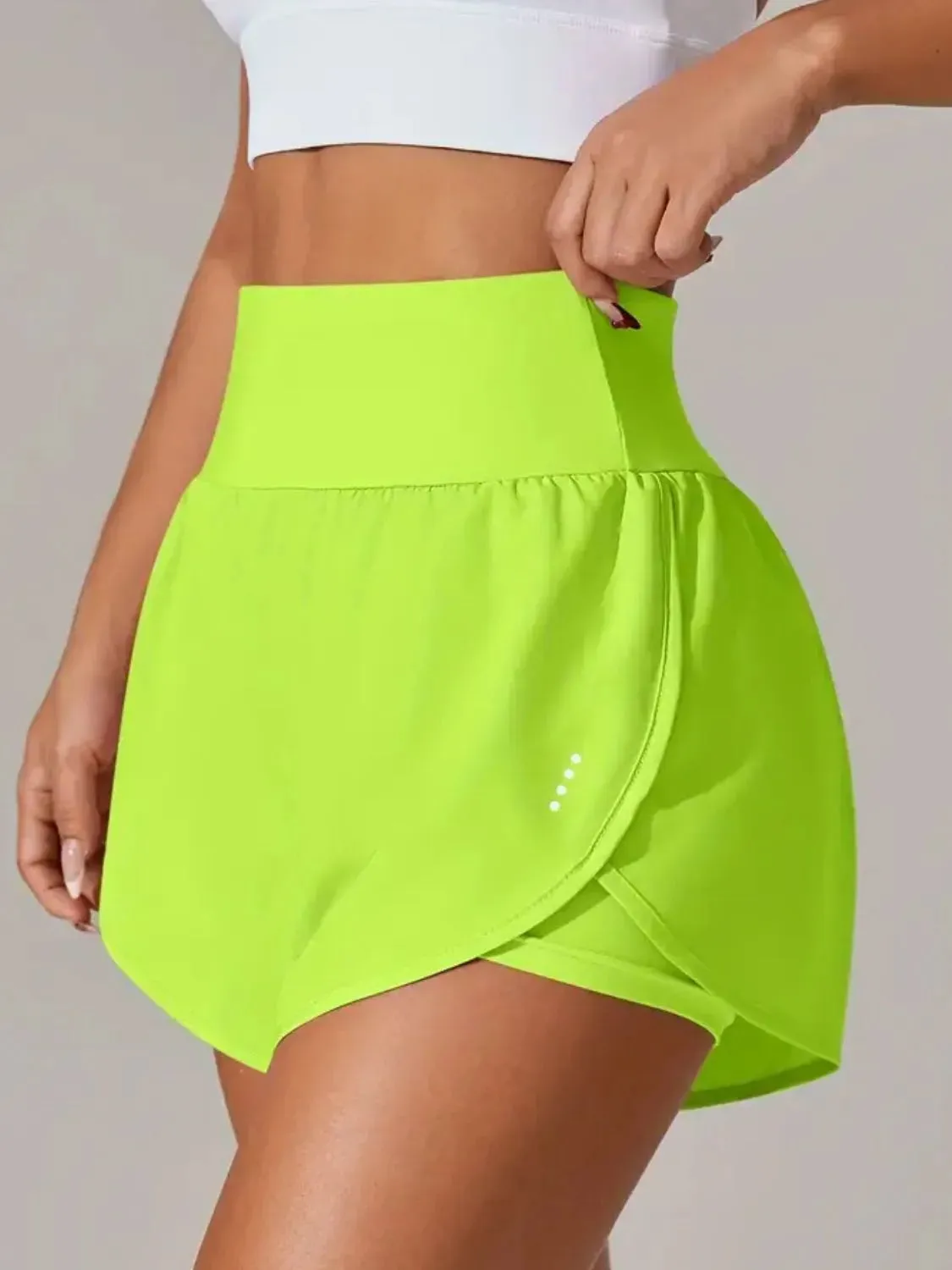 Pocketed High Waist Active Shorts