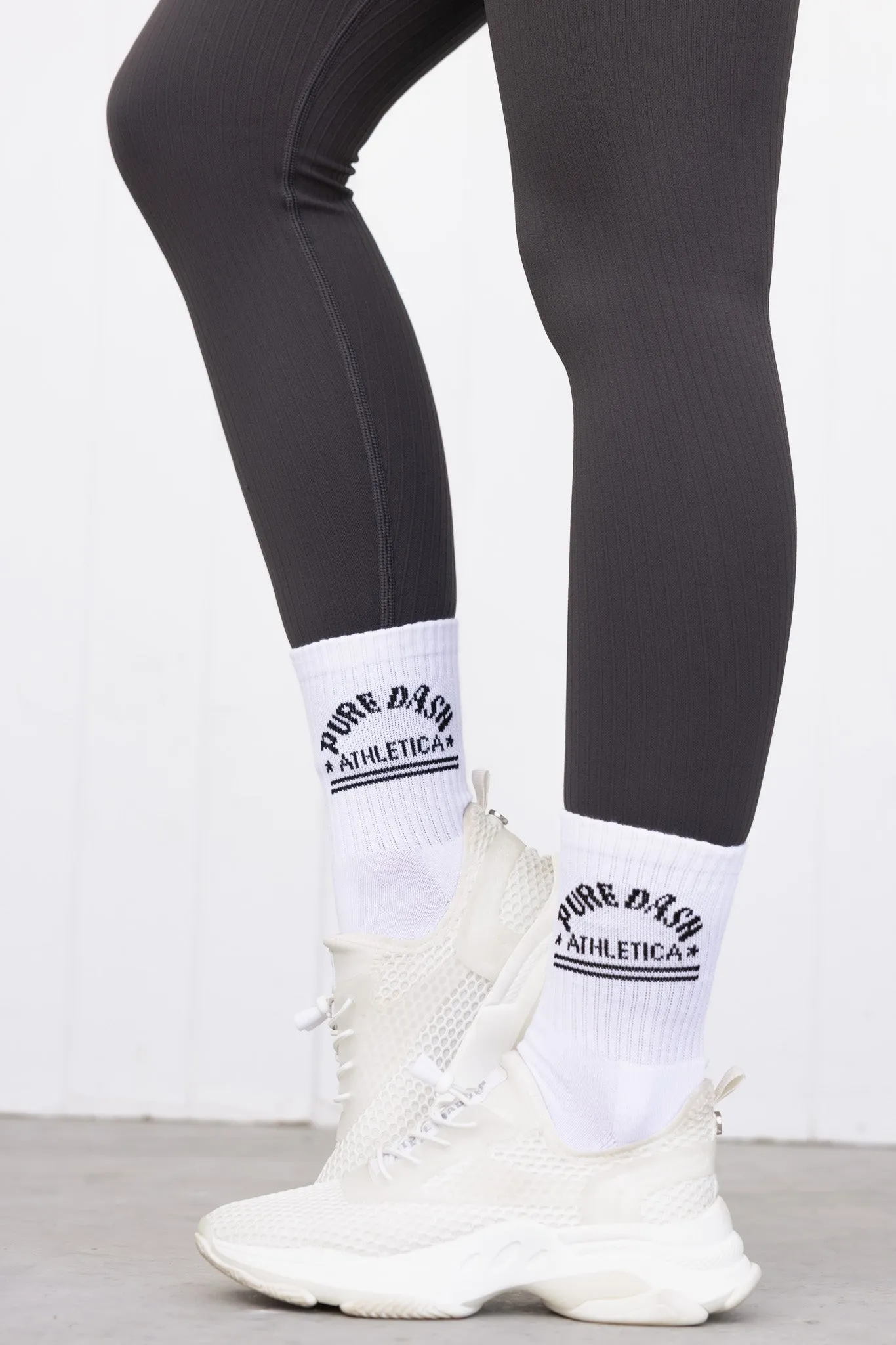 Pure Dash Crew Socks - Black/White