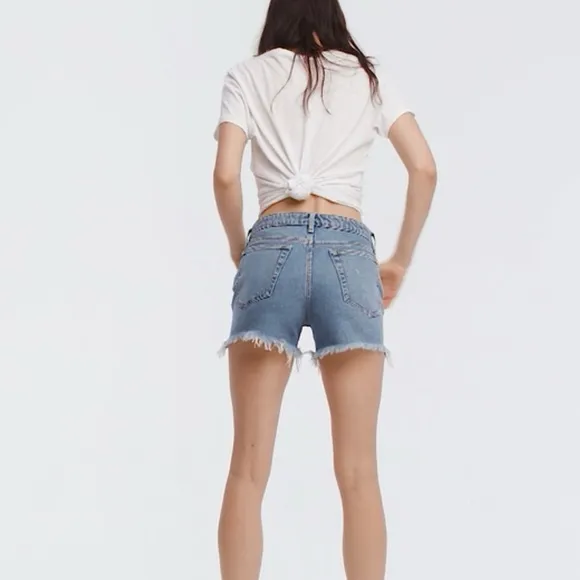 Rag &amp; Bone Dre Low-Rise Original Boyfriend Jean Shorts in color Clean Peony Sz30