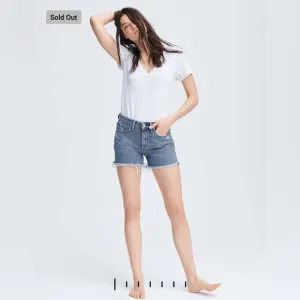 Rag &amp; Bone Dre Low-Rise Original Boyfriend Jean Shorts in color Clean Peony Sz30