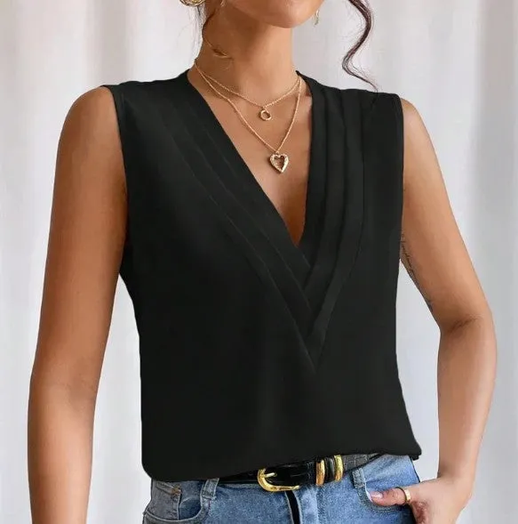 Rumi – stylish sleeveless blouse