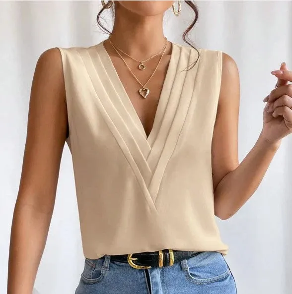Rumi – stylish sleeveless blouse