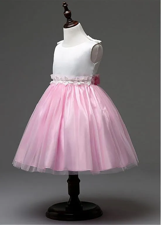 Satin & Tulle Scoop Neckline Ball Gown Flower Girl Dresses With Handmade Flowers