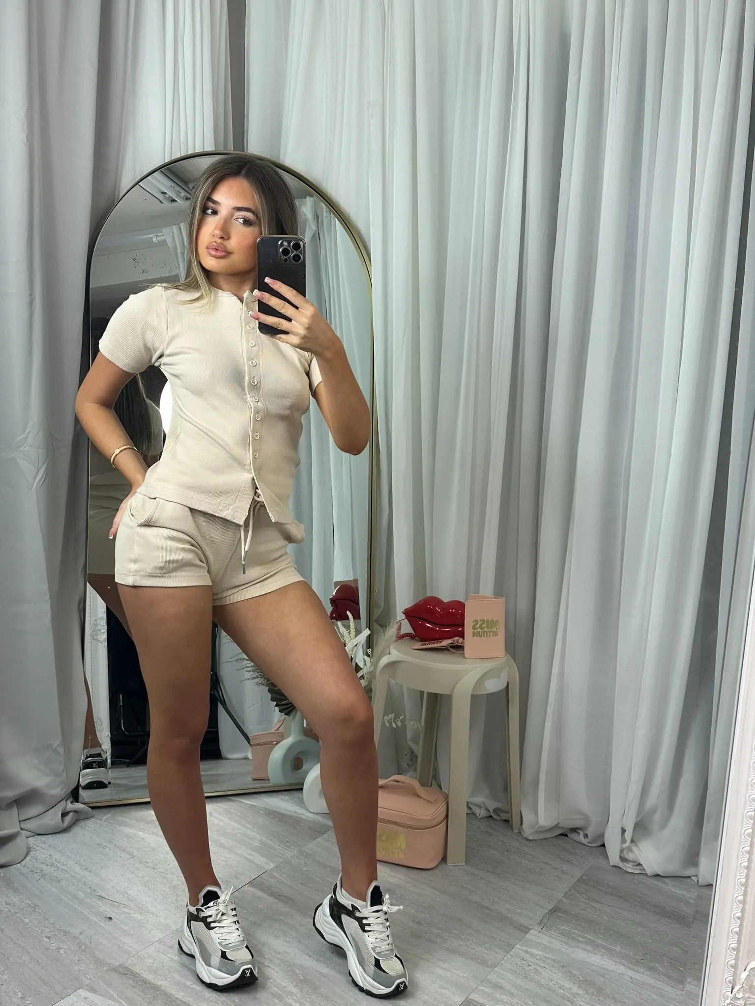 Short sleeved shorts mae set