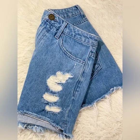 Show Me Your MuMu denim shots jeans  Arizona High waisted shorts size 25
