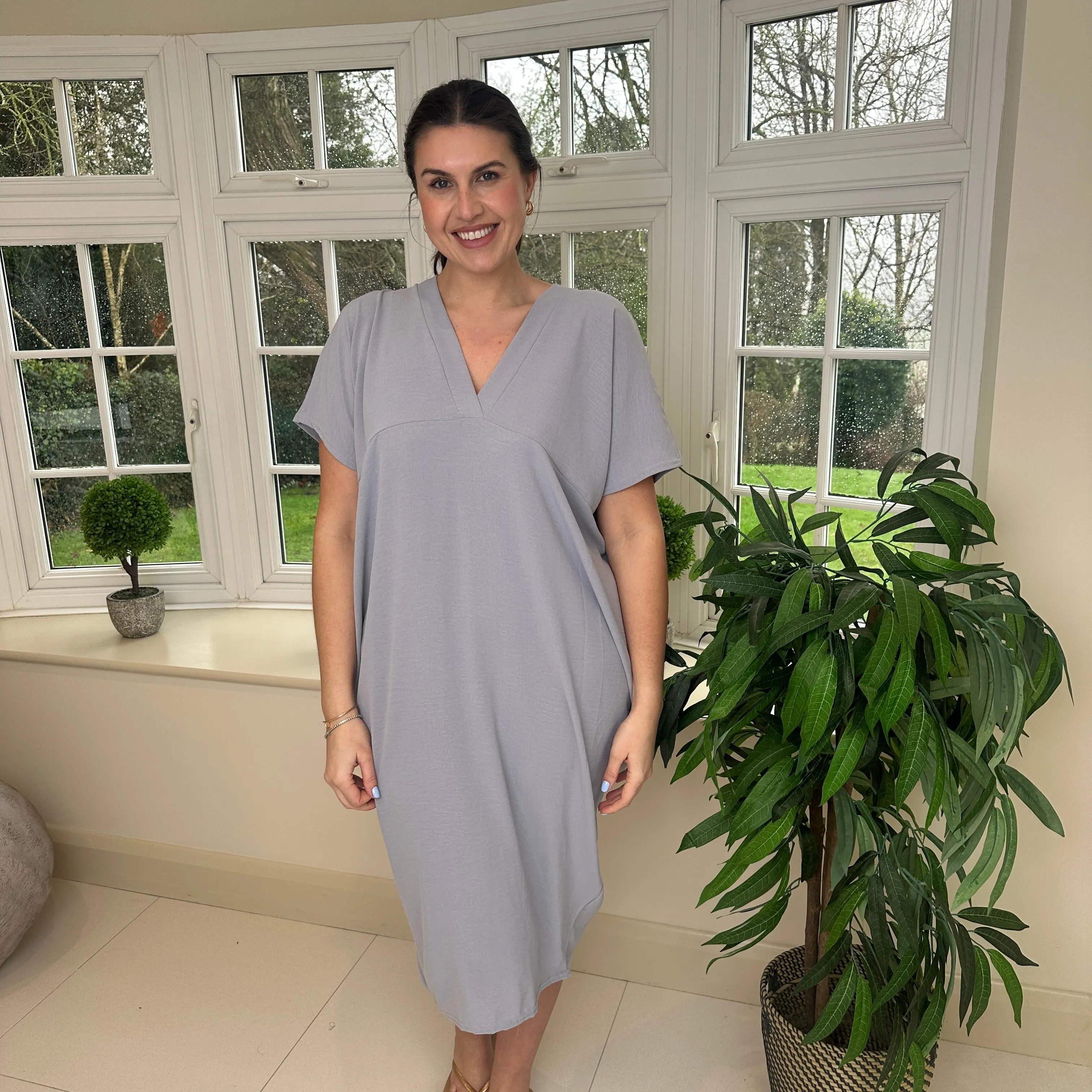 TANYA - V-NECK MAXI DRESS