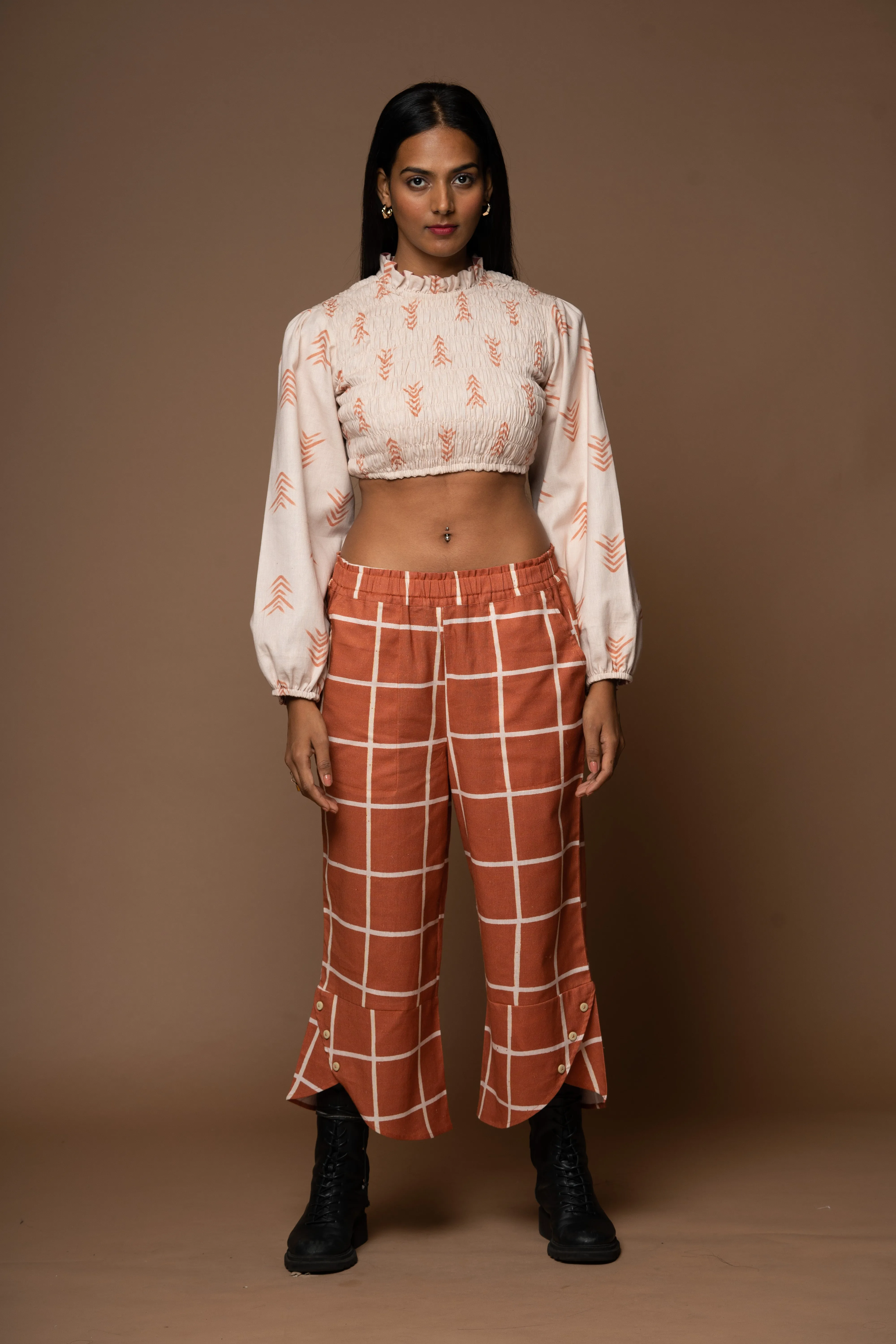 Tulip Bloom Pants in Set me Free Pattern