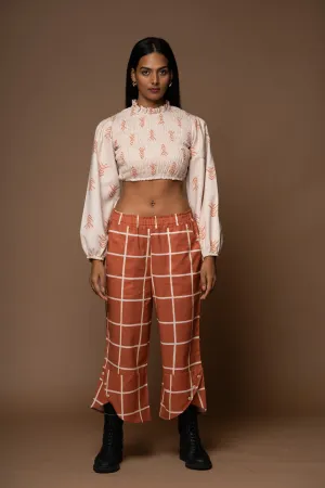 Tulip Bloom Pants in Set me Free Pattern