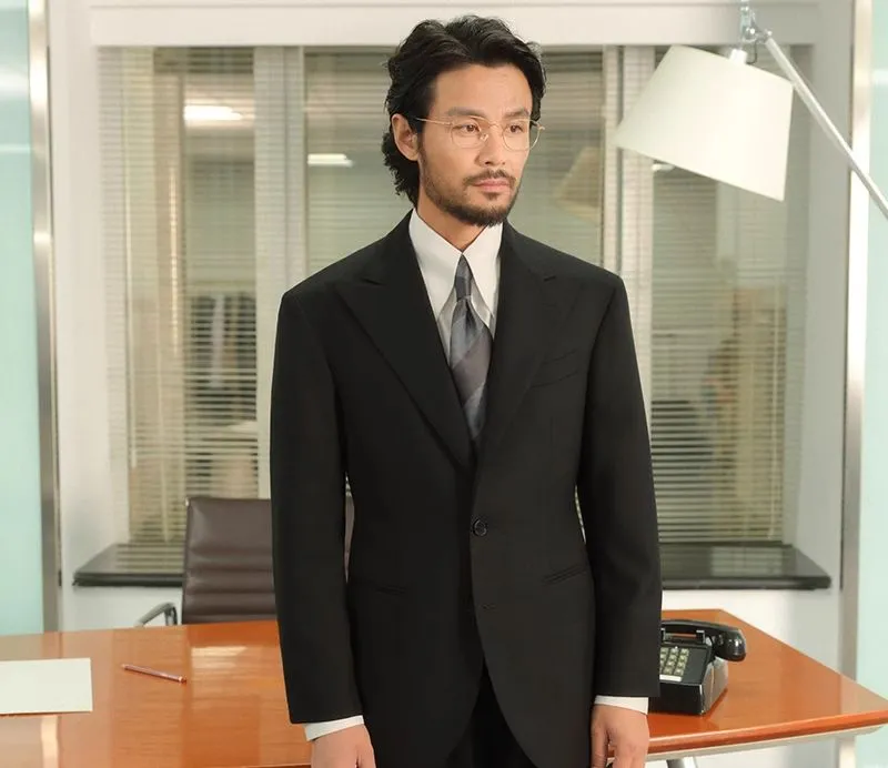 Twill Single-Breasted Suit