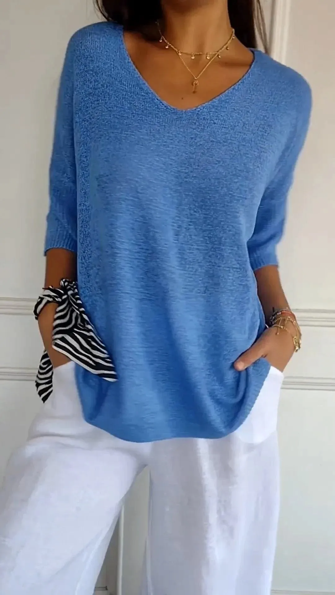 Victoria® | Smooth knit top with V-neck