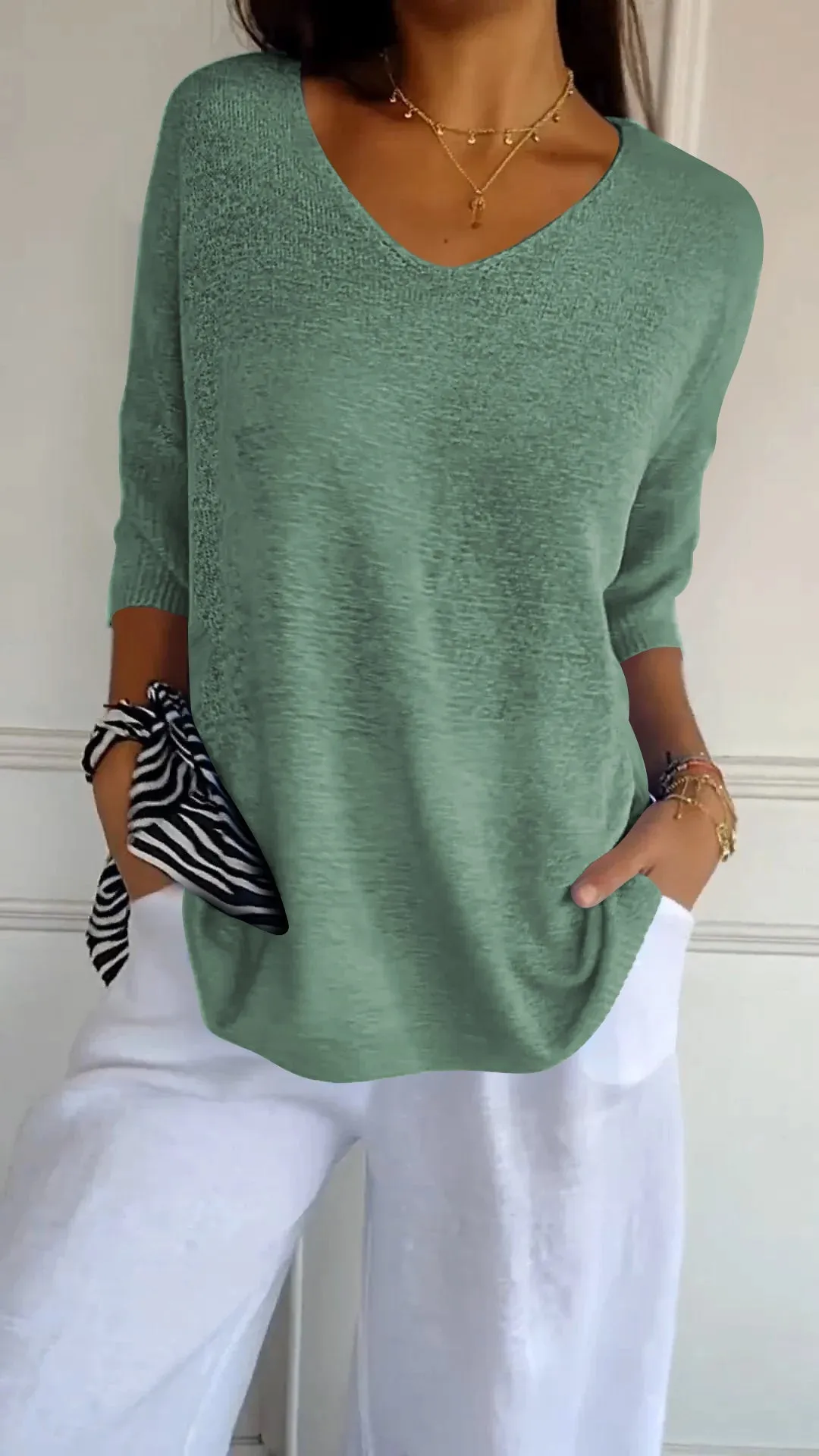 Victoria® | Smooth knit top with V-neck