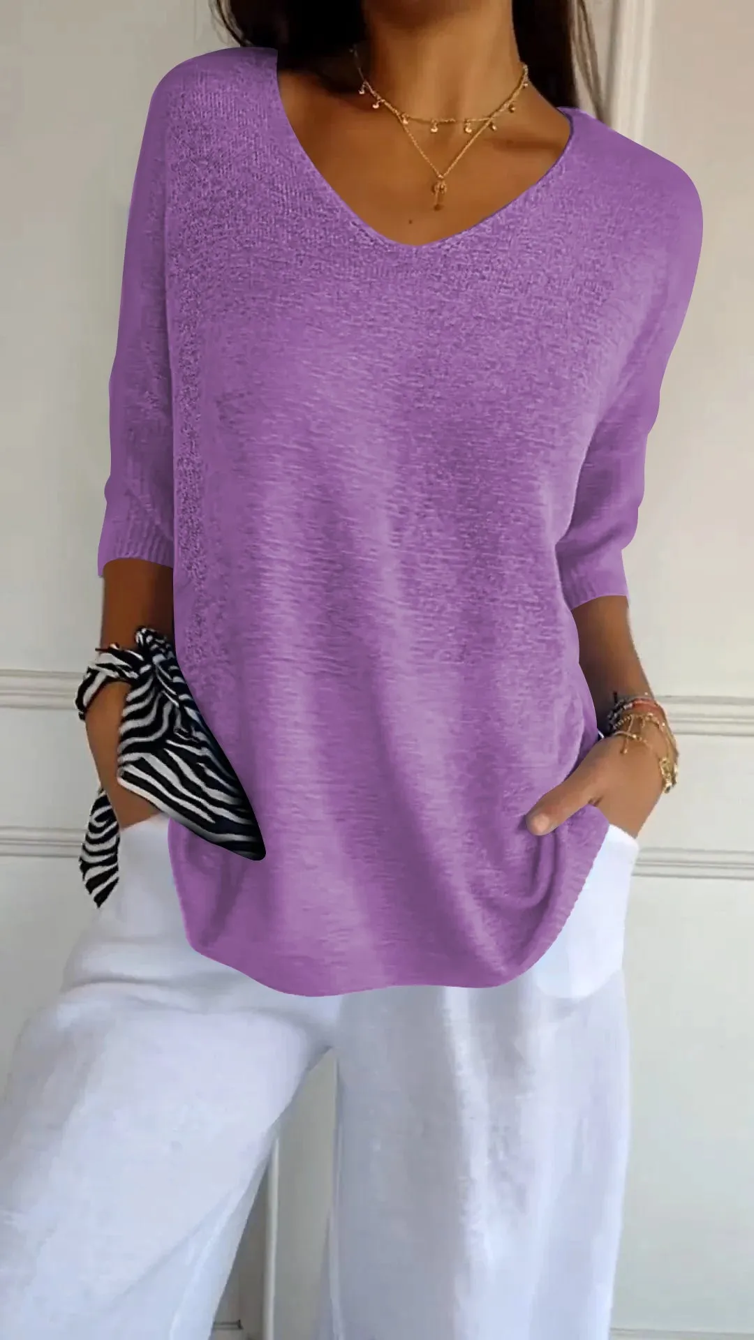 Victoria® | Smooth knit top with V-neck