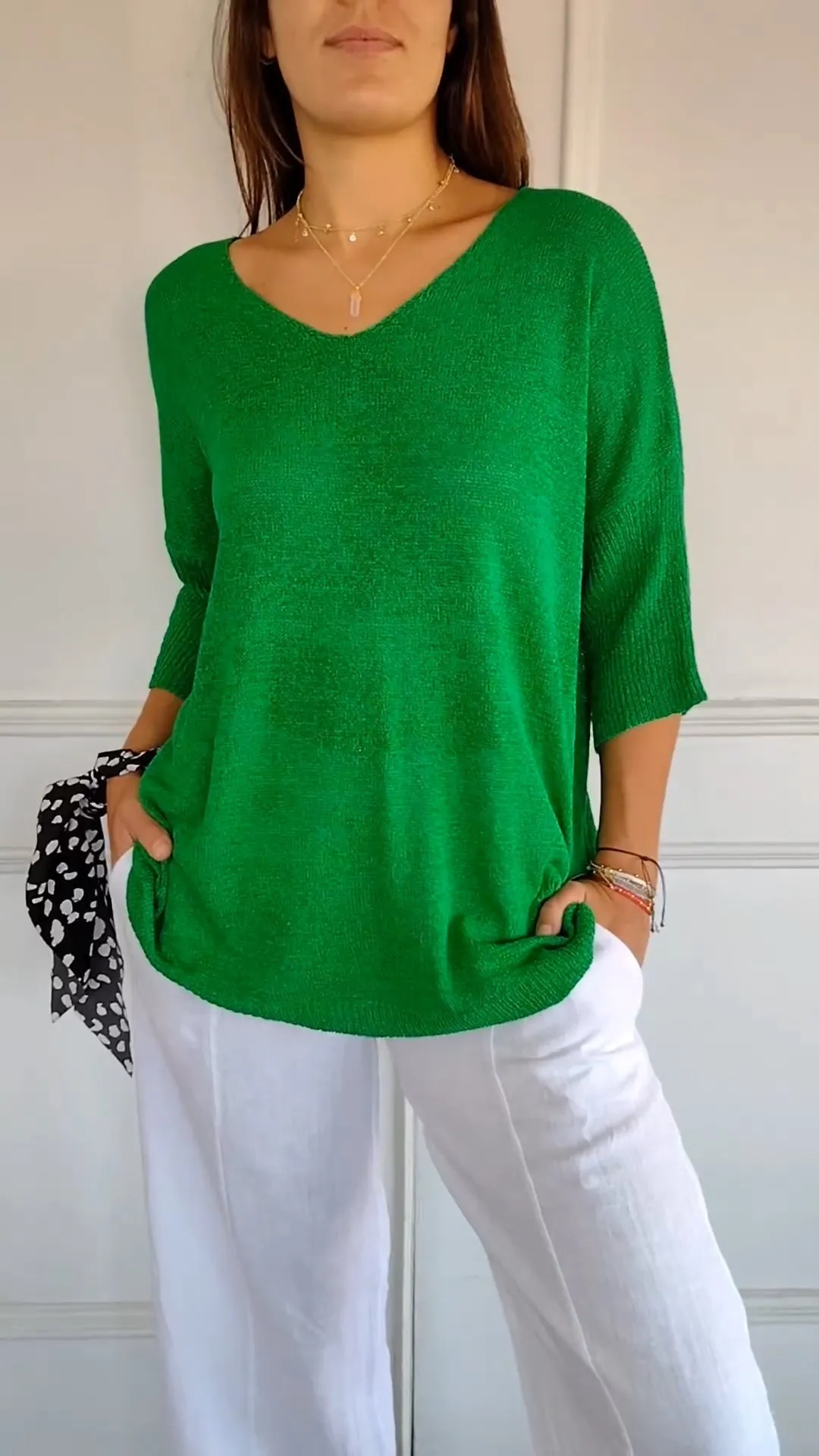 Victoria® | Smooth knit top with V-neck