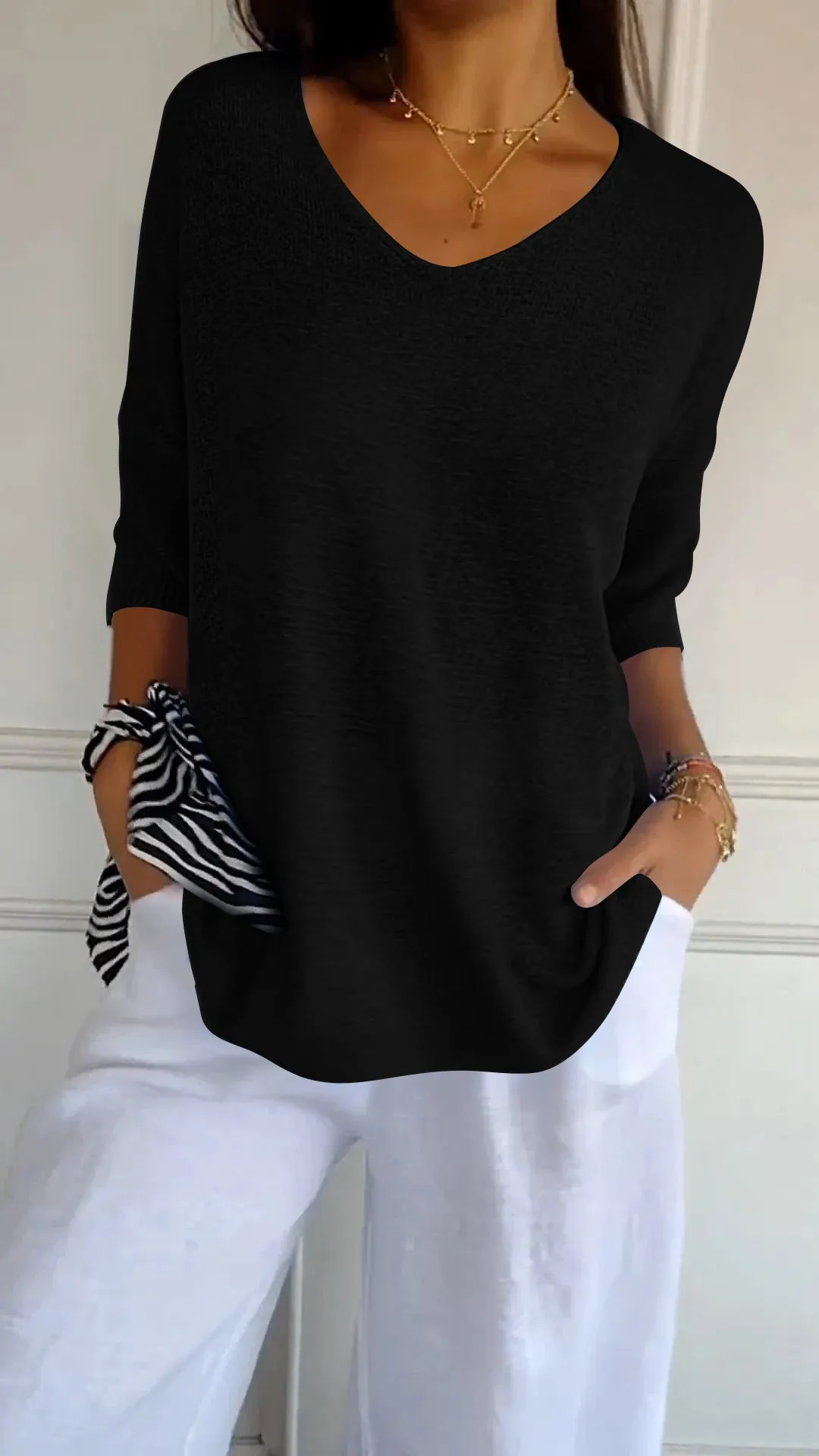 Victoria® | Smooth knit top with V-neck