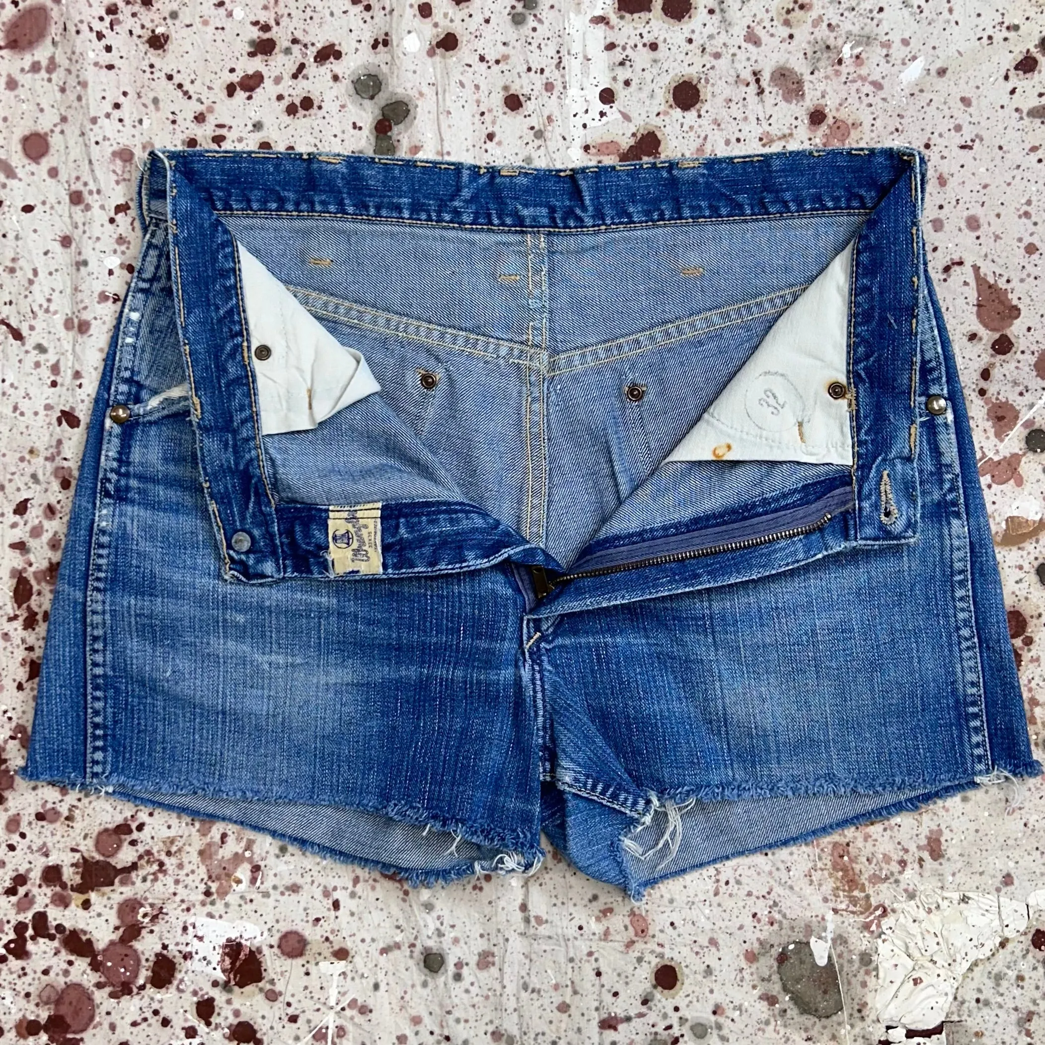 Vintage 50's Wrangler Blue Bell Super Wash Denim Cut Off Shorts (JYJ0524-201)